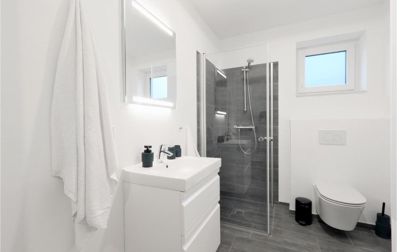 Awesome Apartment In Lembruch-Duemmer See מראה חיצוני תמונה